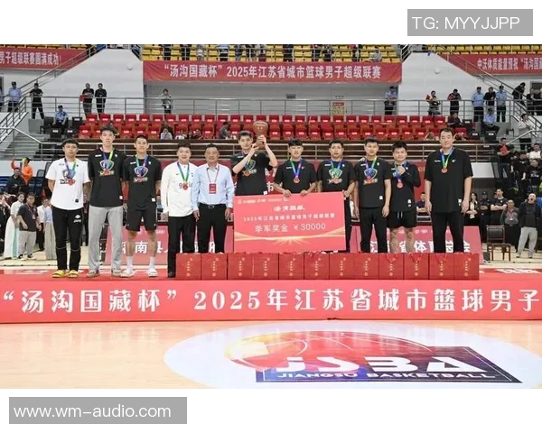 南京篮球队荣登篮球意识排行榜第一名引发广泛关注与讨论