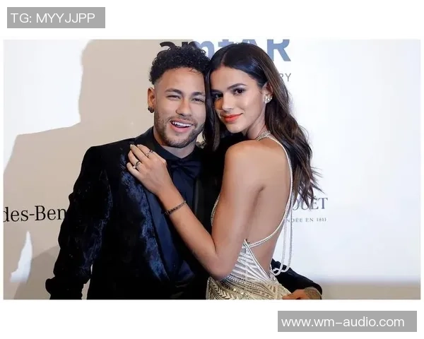 女朋友与足球明星的浪漫赛季在绿茵场上的爱与梦想交织